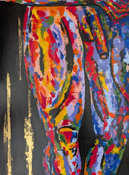 Detail aus der Skulptur „Standbild“ von Jasmin Meirose mit abstrakter Figurenmalerei und kräftigen Farben.